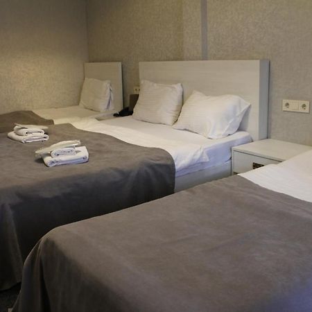 Hotel Plaza Tbilisi Luaran gambar