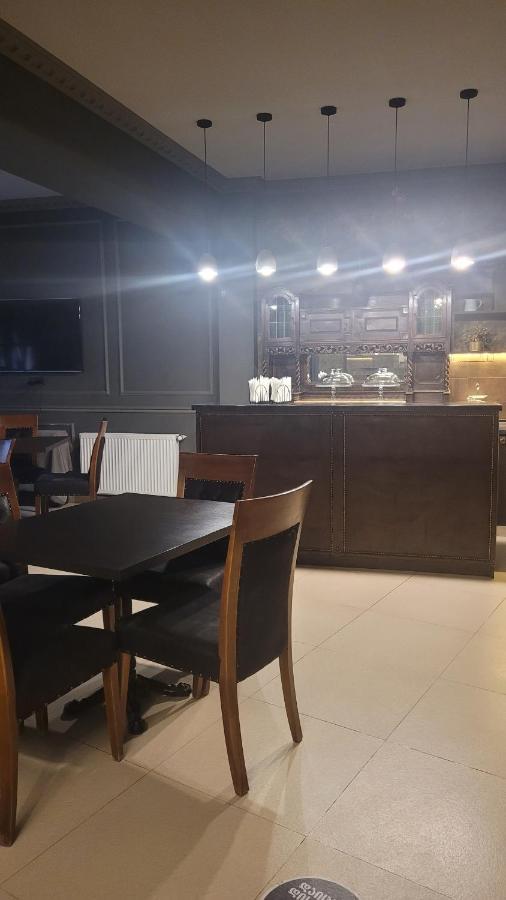 Hotel Plaza Tbilisi Luaran gambar