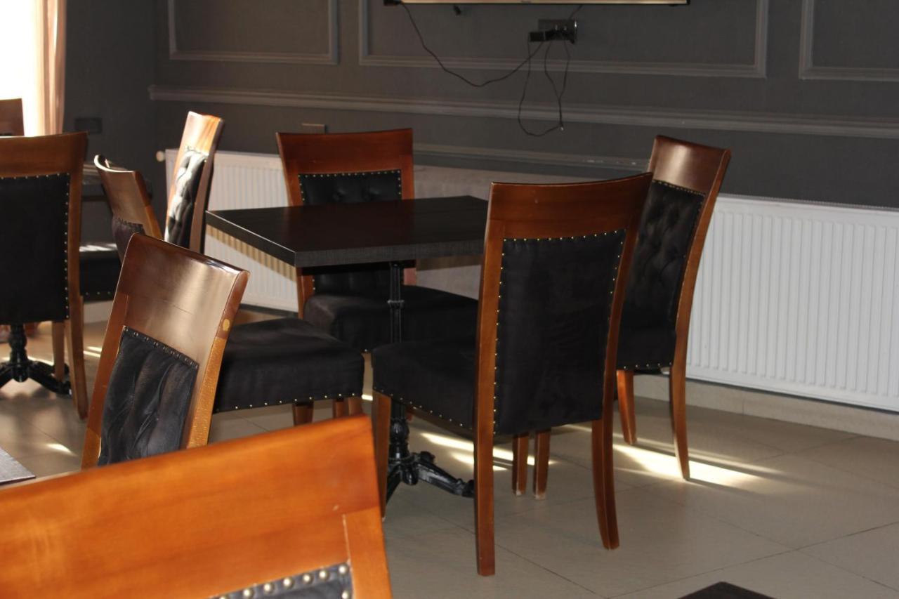 Hotel Plaza Tbilisi Luaran gambar