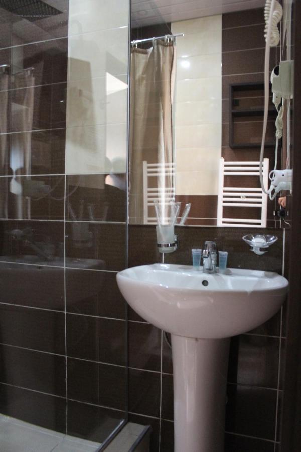 Hotel Plaza Tbilisi Luaran gambar