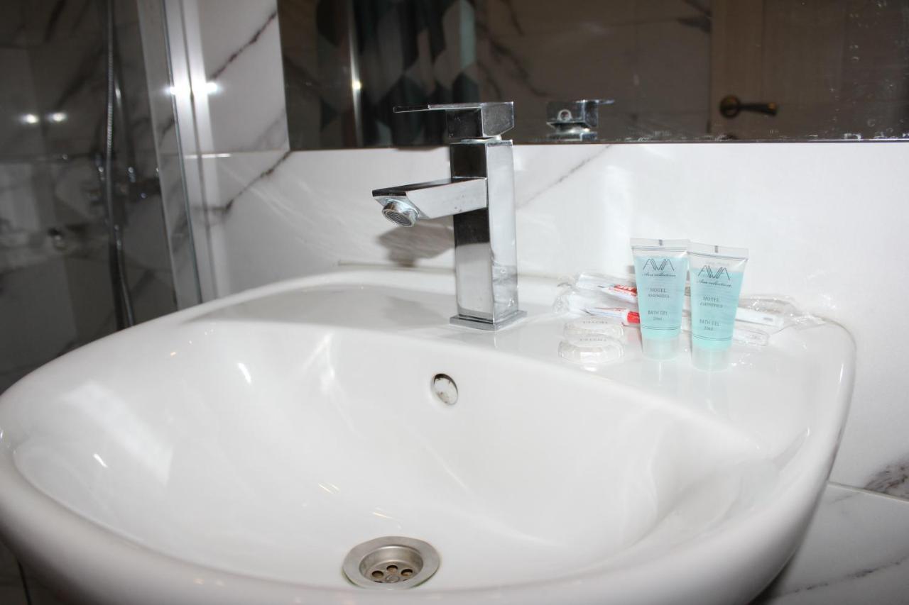 Hotel Plaza Tbilisi Luaran gambar