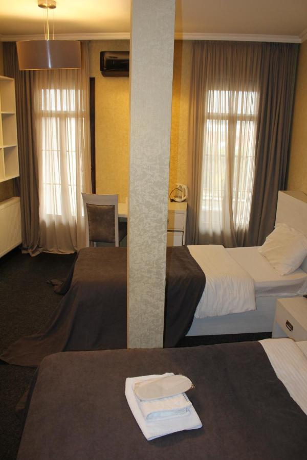Hotel Plaza Tbilisi Luaran gambar